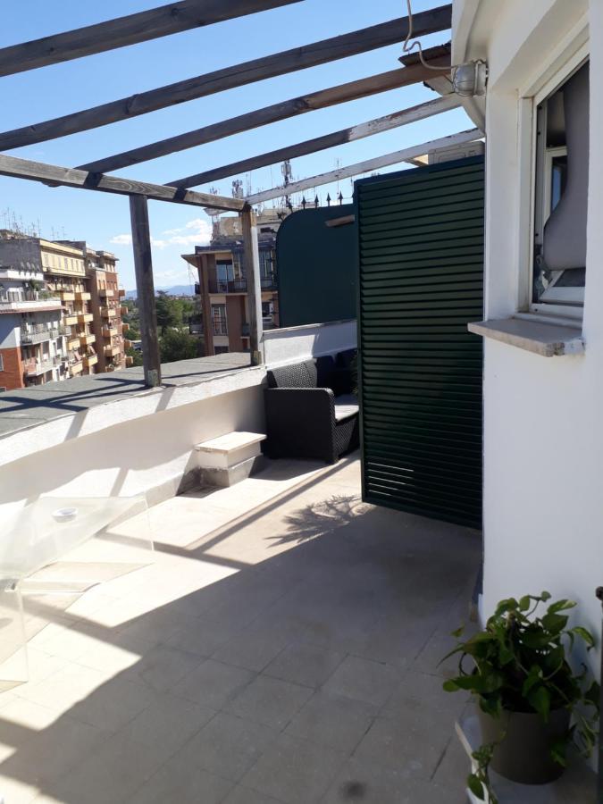 La Terrazza Hotel Rome Bagian luar foto